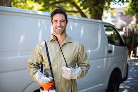 Best Residential Pest Control  in Louisburg, KS